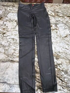 SPANKS Black Faux Leather Leggings M